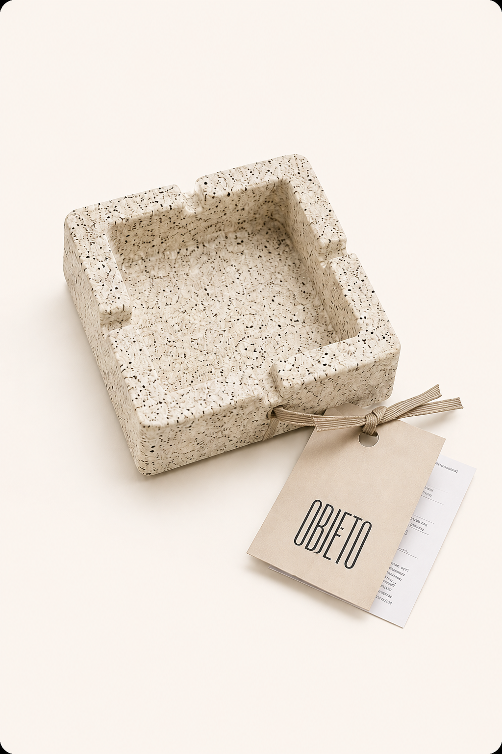 Peleninė kvadratinė 9x9x2,3cm
